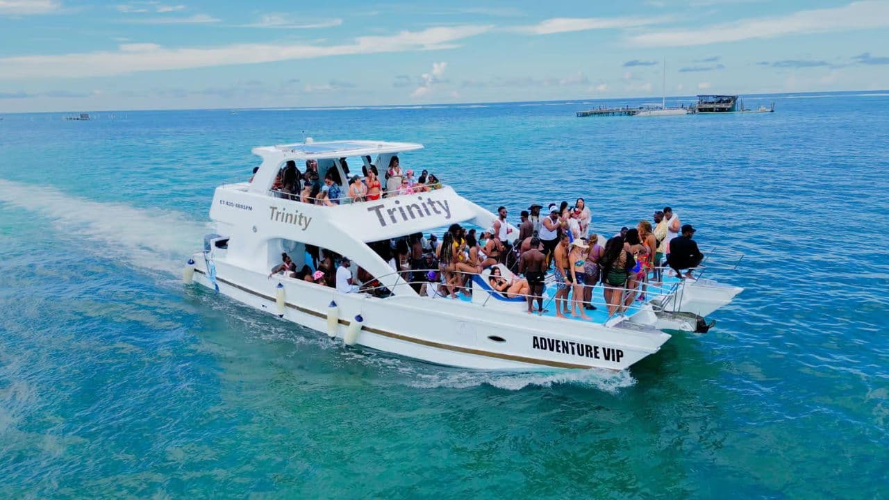 Nezapomenutelný zážitek z nočního života v Top klubu Punta Cana — Guided tour and outdoor activity