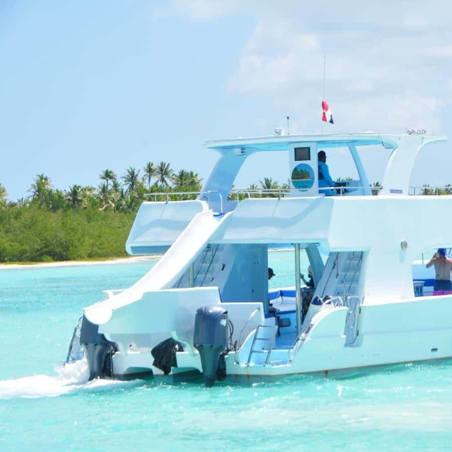 Los Haitises National Park, Montaña Redonda & Bacardi Island — Guided tour and outdoor activity