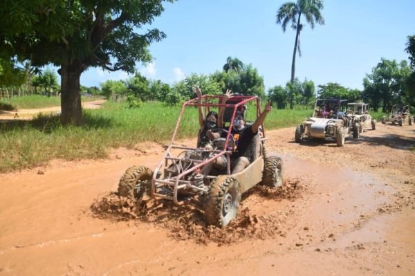 Abenteuer in Buggys in Playa Rincón von Samaná aus