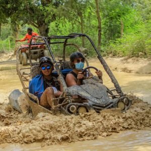 BOOK WITH LOCALS 13 Tour Buggy de Medio día Playa Macao